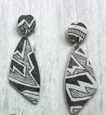 Load image into Gallery viewer, Shards Earrings
